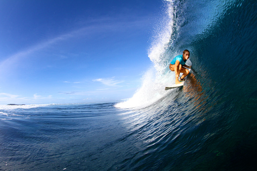 10 tips for female surfers